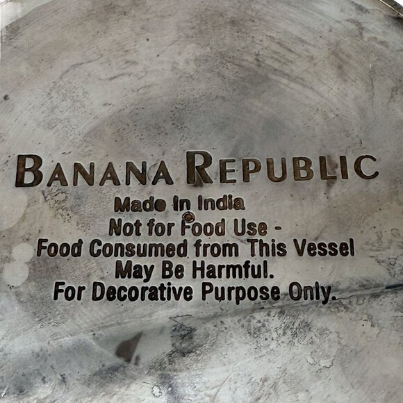 BANANA REPUBLIC Round Metal Box w/ Lid Trinket Box Silvertone - Picture 8 of 11